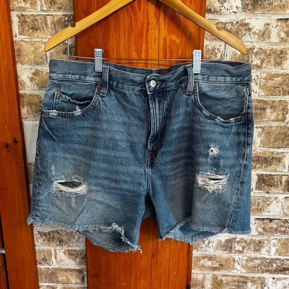 Old Navy Jean Shorts Size 14